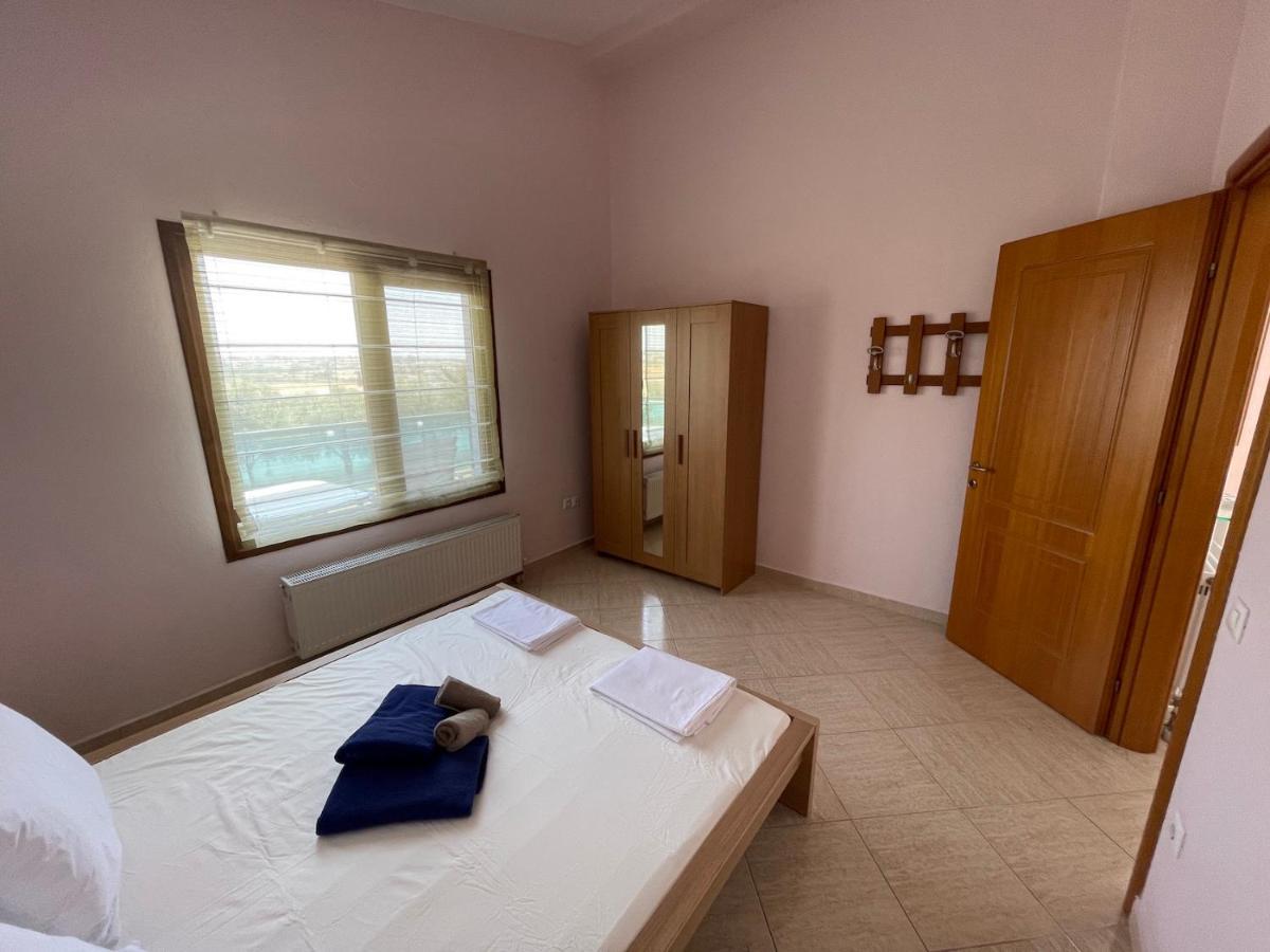 Serenity House Epanomi Luaran gambar