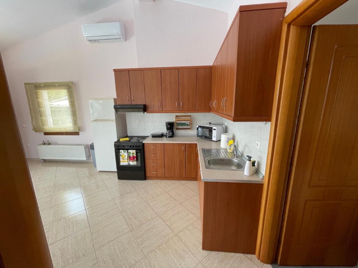 Serenity House Epanomi Luaran gambar