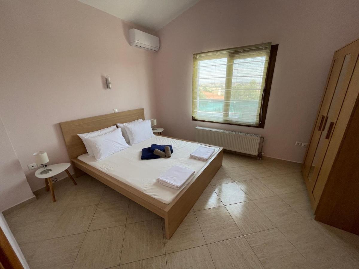 Serenity House Epanomi Luaran gambar