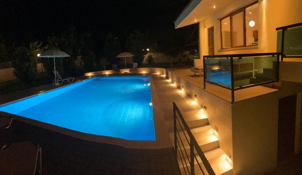 Serenity House Epanomi Luaran gambar