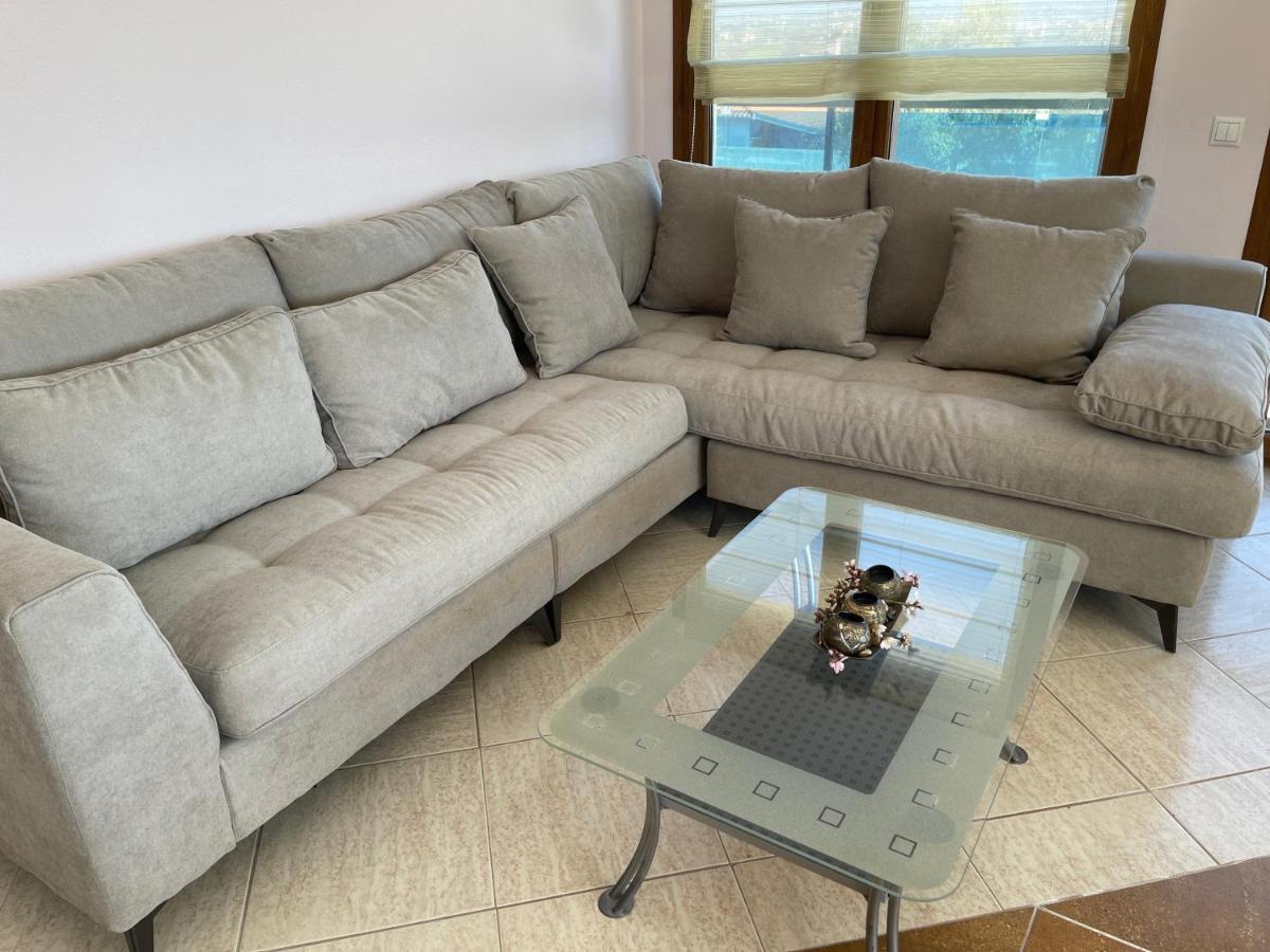 Serenity House Epanomi Luaran gambar