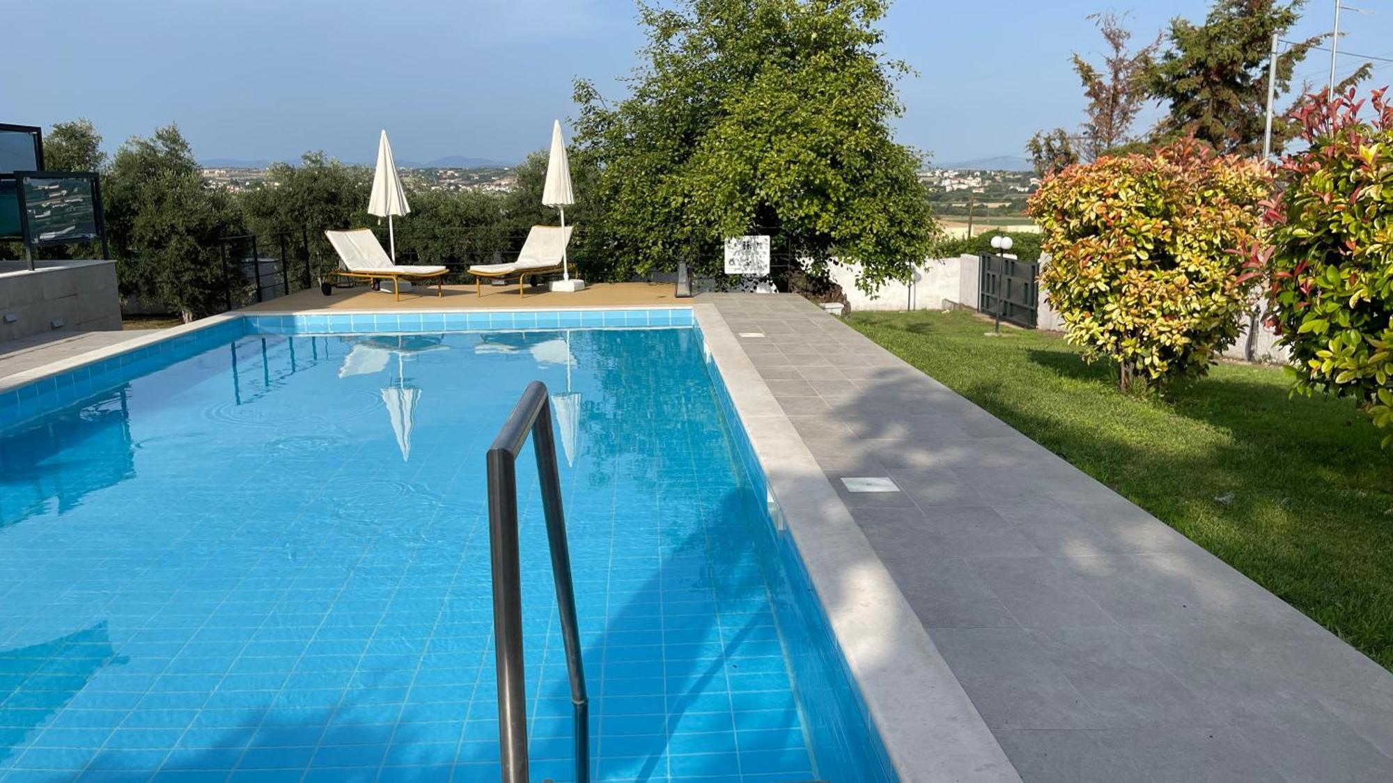 Serenity House Epanomi Luaran gambar