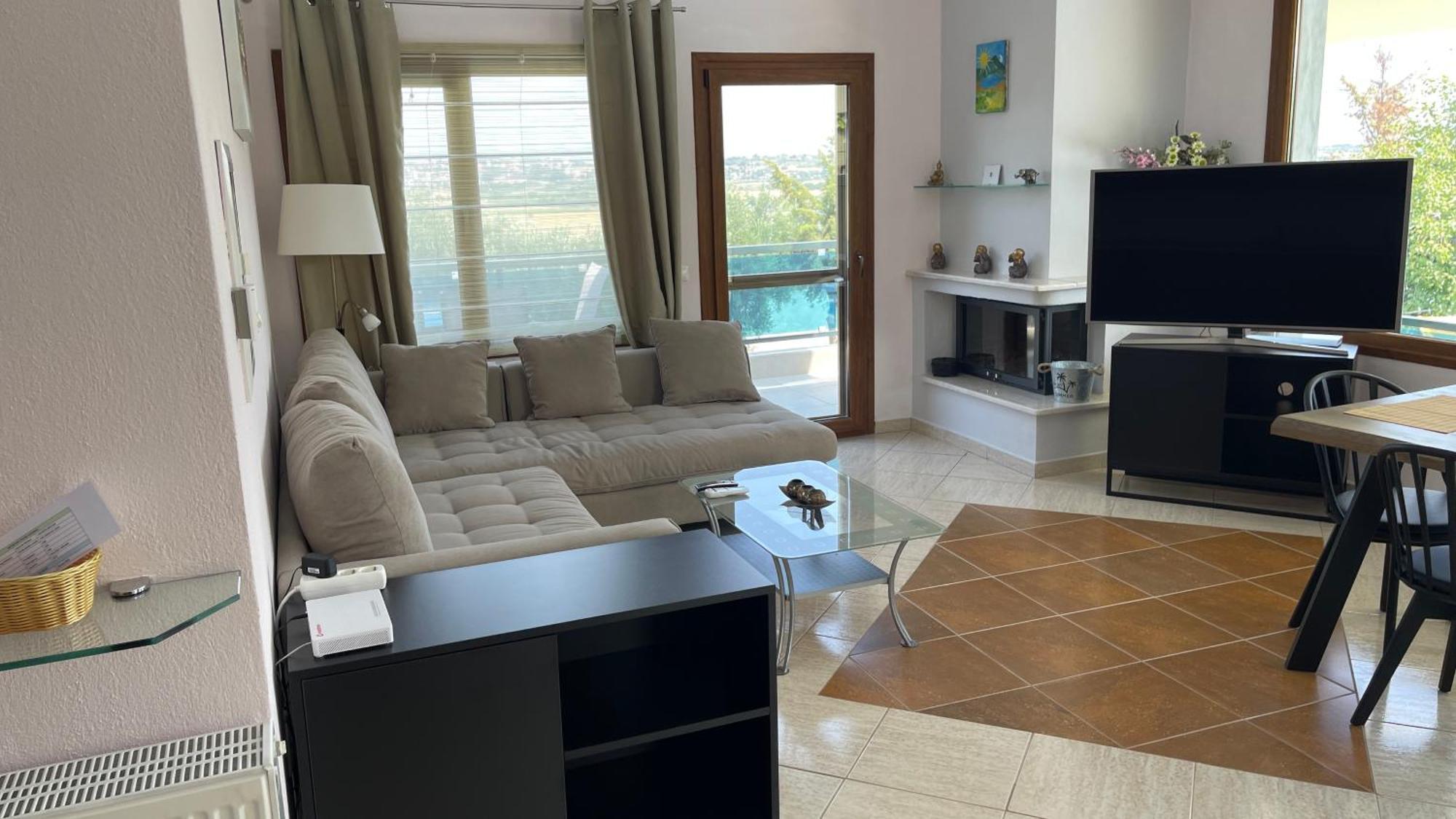 Serenity House Epanomi Luaran gambar