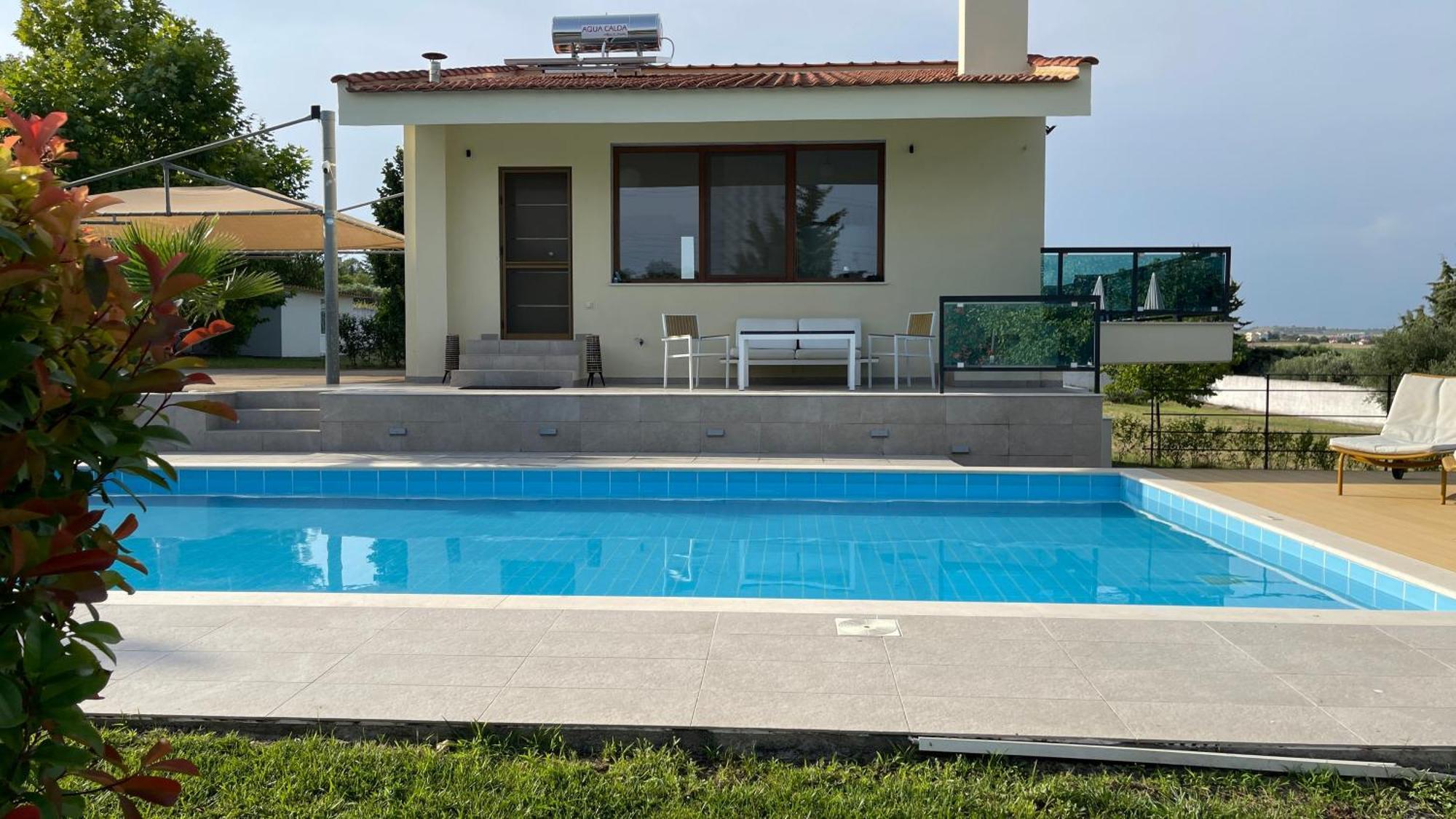 Serenity House Epanomi Luaran gambar